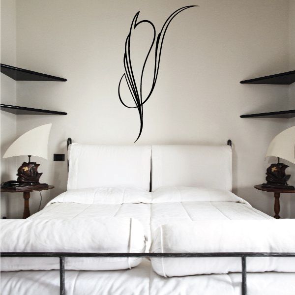 Vinyl pinstripe decal with black curved swirl design