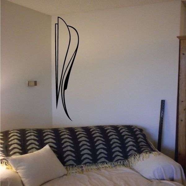 Vehicle pinstripe vinyl decal, black and white curved swoosh design for wall use