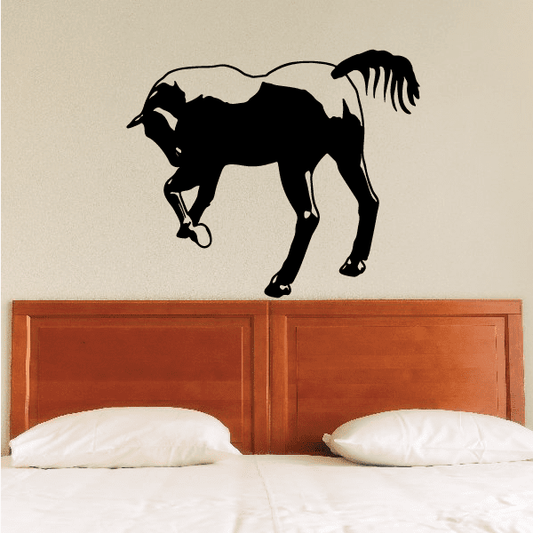 Bowing horse wall decal, black horse silhouette