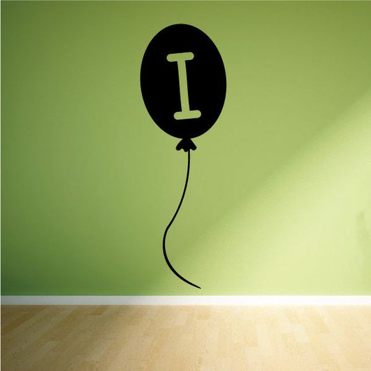 Letter I balloon decal with black balloon and yellow-green letter I