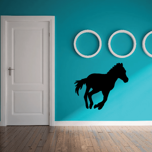 Running pony wall decal with white circular rings