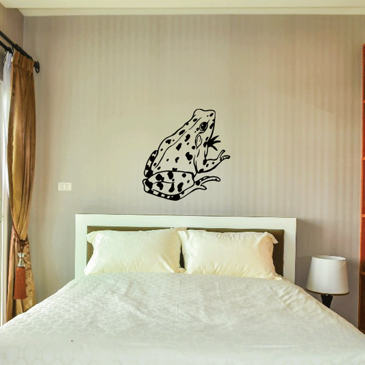 Spotted sitting frog wall decal, black outline with spotted details