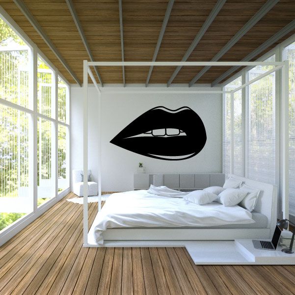 Black lips wall decal with small eyeglasses detail