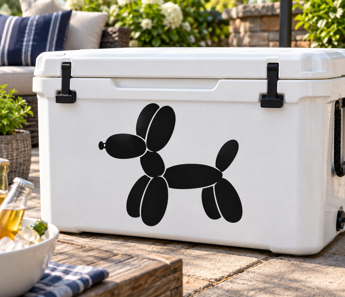Black balloon dog vinyl decal with four rounded balloon shapes and curled lines