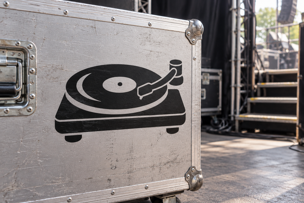 Vinyl turntable decal on metal case: black record player icon with vinyl and tonearm