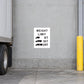 Road sign sticker: white square with black weight limit text and vehicle axle numbers