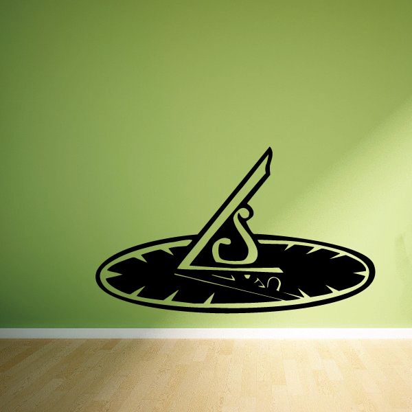 Sun dial wall decal with black circular border and triangular gnomon