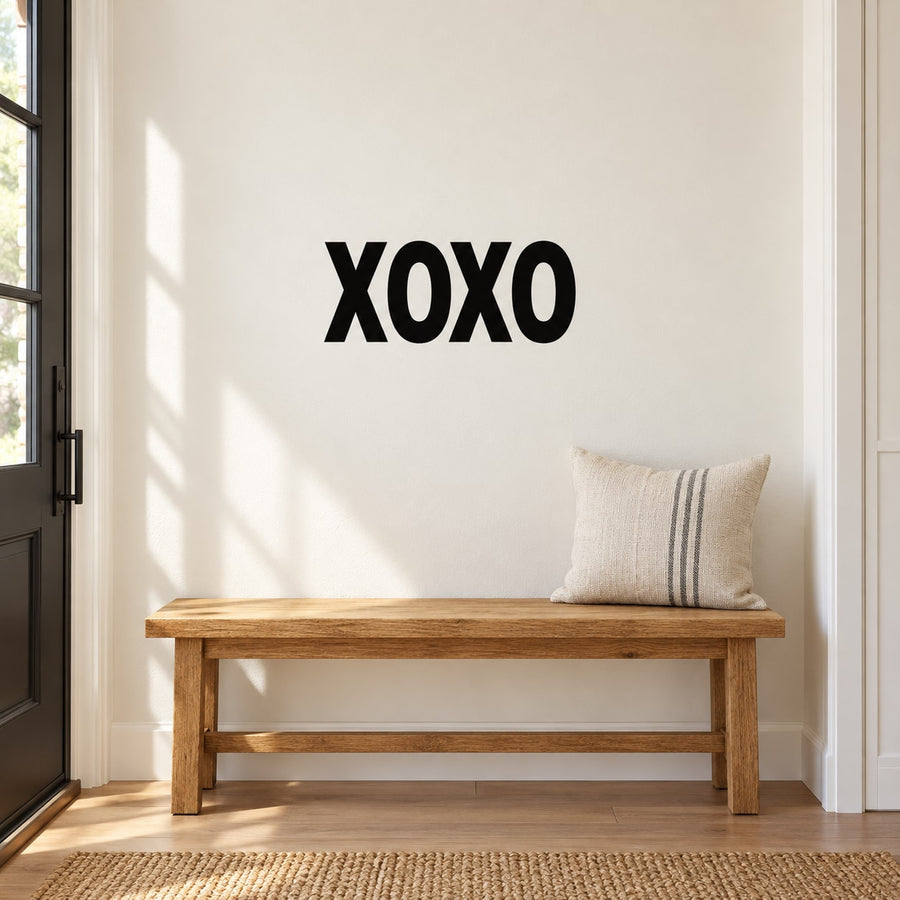 XoXo decal with XOXO lettering