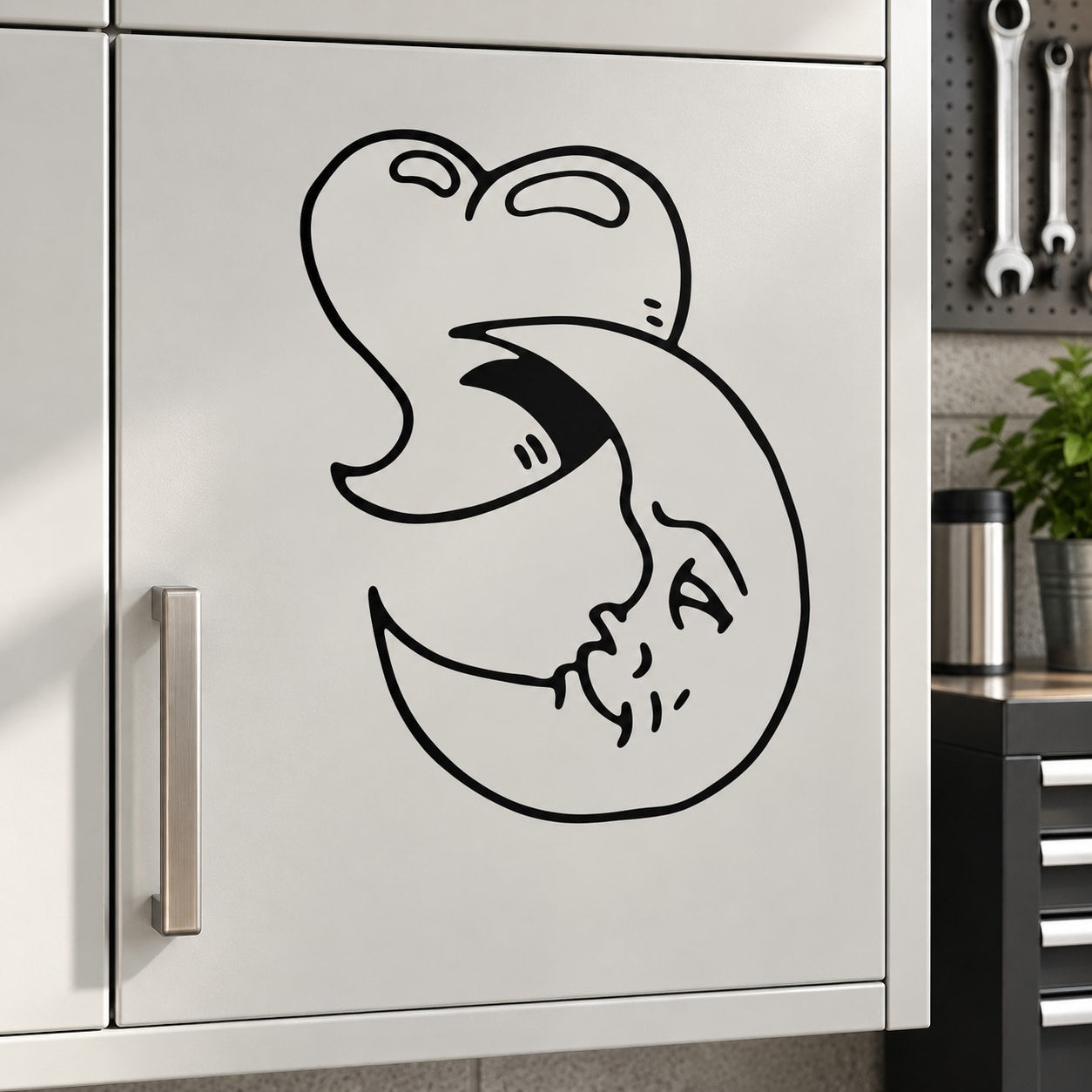 Heart and moon wall decal with black outline face design