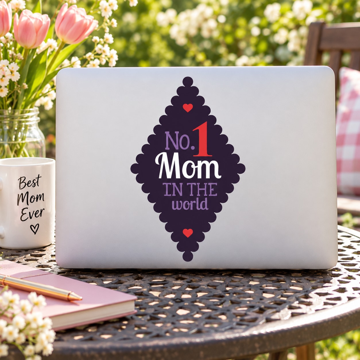 Scalloped diamond mothers day sticker decal: No.1 Mom in the world