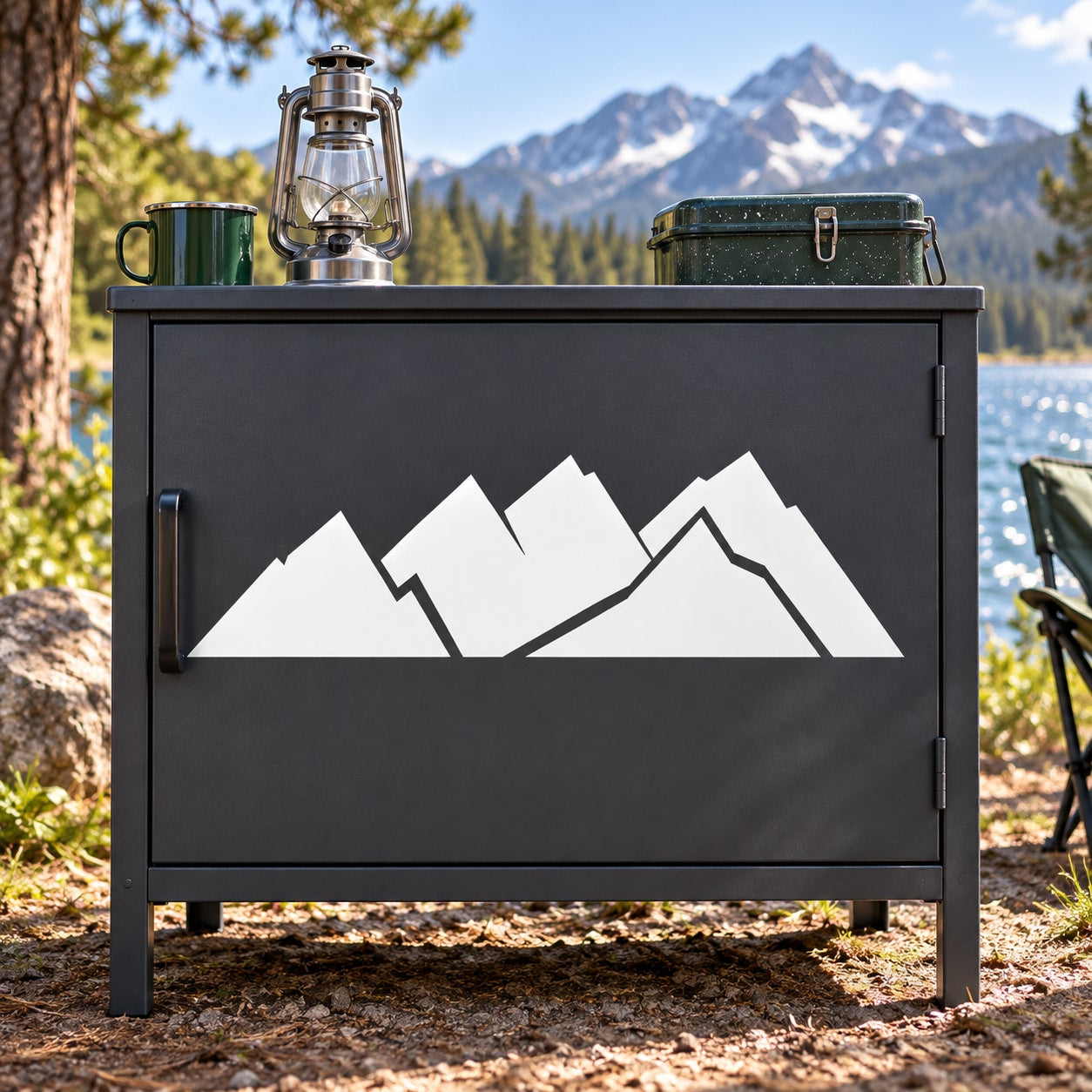 White mountain range vinyl decal with layered peaks and jagged snowcaps