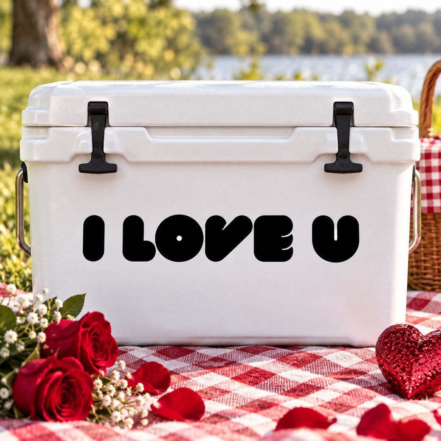 Valentine bubble text decal with "I love u" in bold black letters