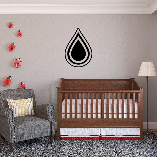 Teardrop wall decal, black outline with concentric ring center