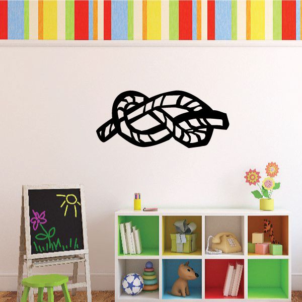 Figure Eight Knot wall decal with black braided loop design