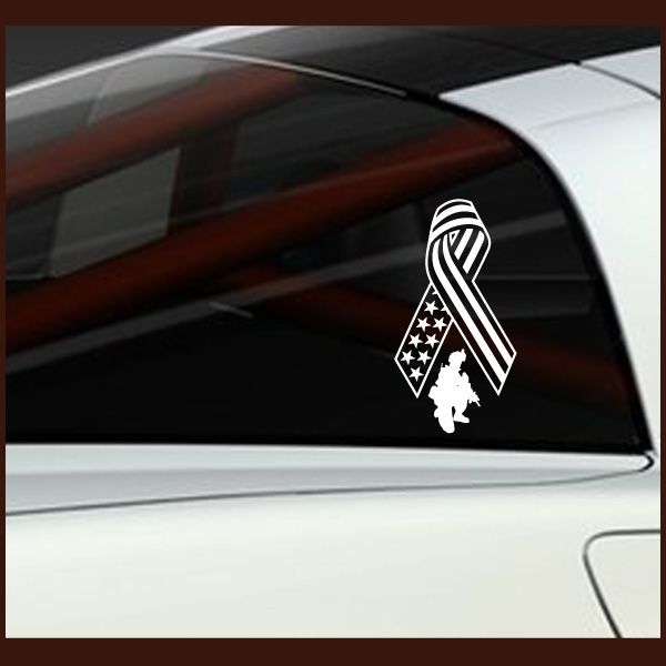 Praying soldier flag ribbon decal in white on dark car panel