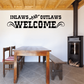 Wall welcome decoration text: Inlaws and Outlaws Welcome