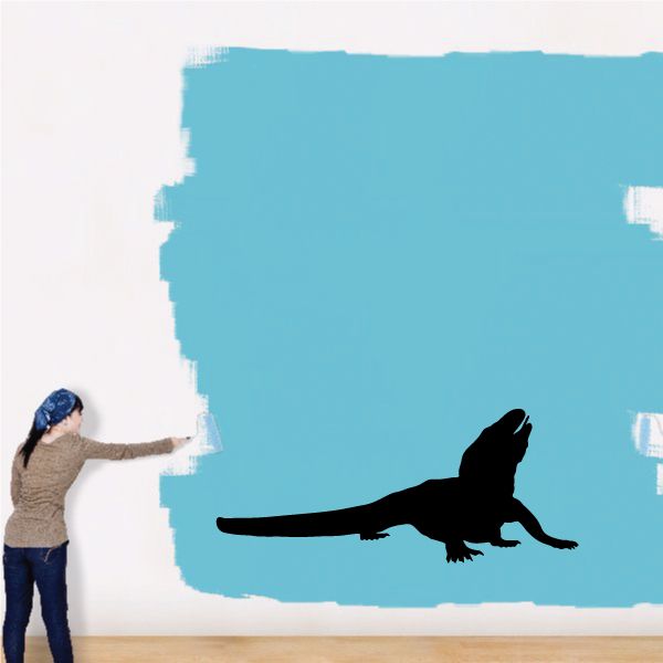 Image of Komodo Dragon Looking Up Decal