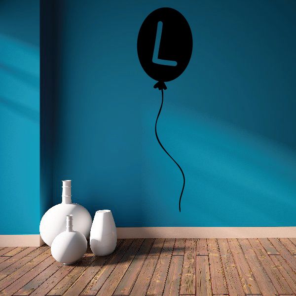 Letter L balloon decoration, black balloon with tall L shape and hanging string