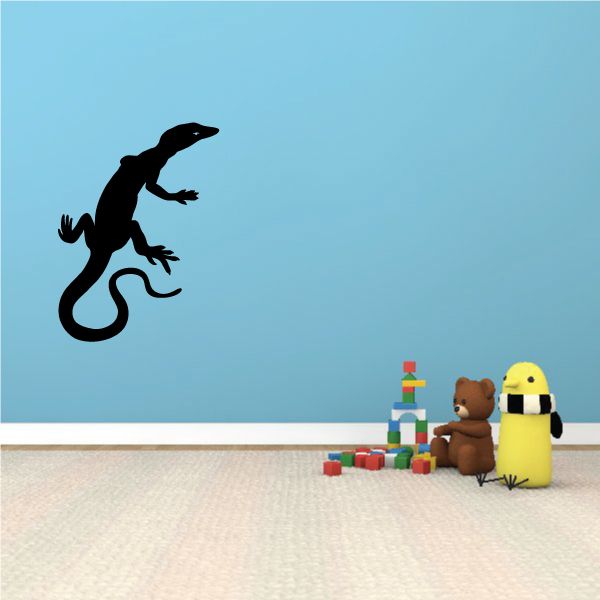 Image of Long Tail Lizard Looking Decal