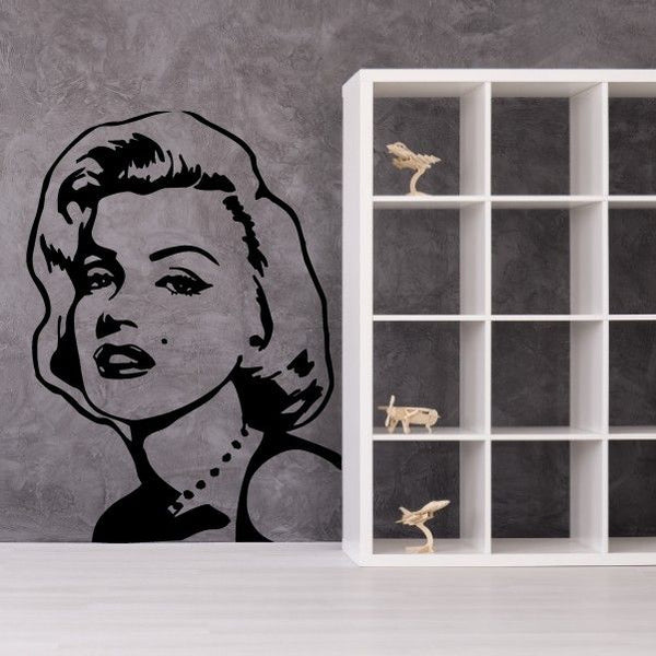 Marilyn Monroe face decal, black line-art portrait of a woman’s face
