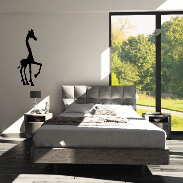 Image of One Leg Out Giraffe Decal