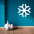 Blue room atmosphere with a contrasting snowflake wall decal