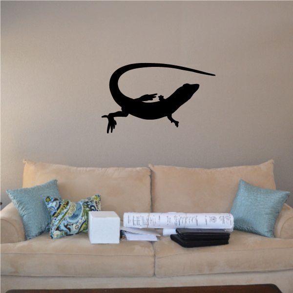 Image of Turning Around Lizard Decal